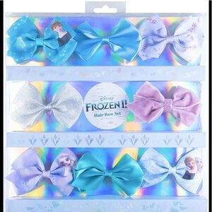 Disney Frozen
Girls Hair Bow Box Set